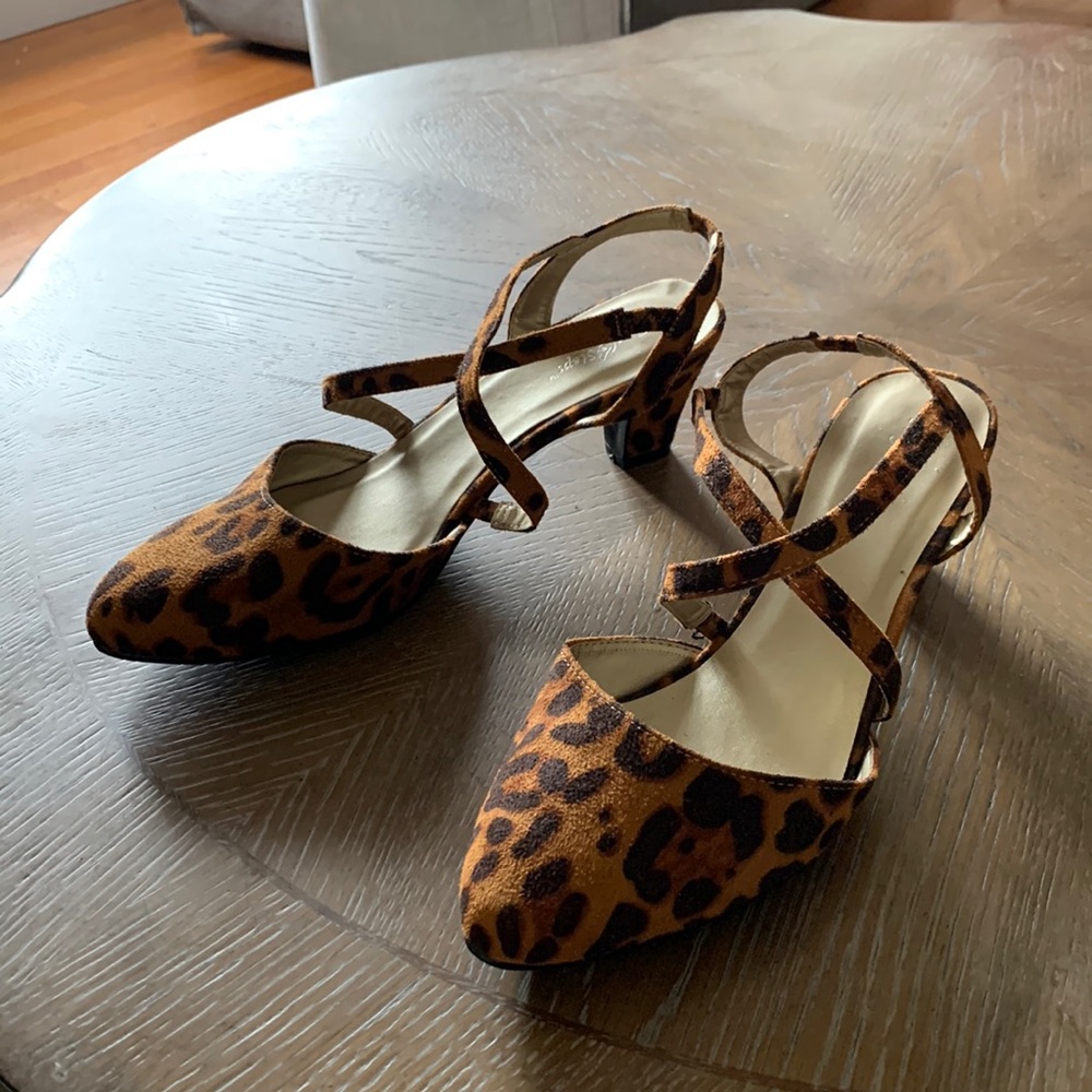 3/$15 Animal print size 8.5 strappy heels